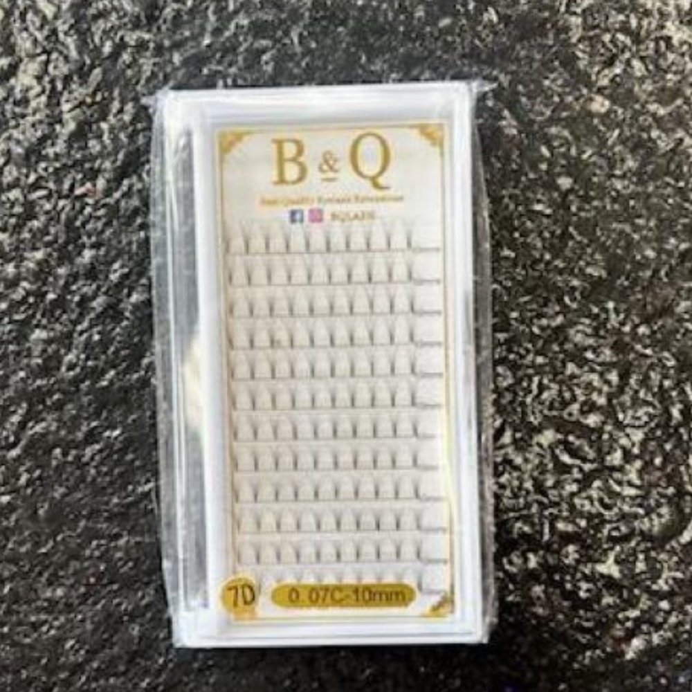 B & Q Eyelash Extensions Premade Fans  7D-.07D-11 mm (x25)